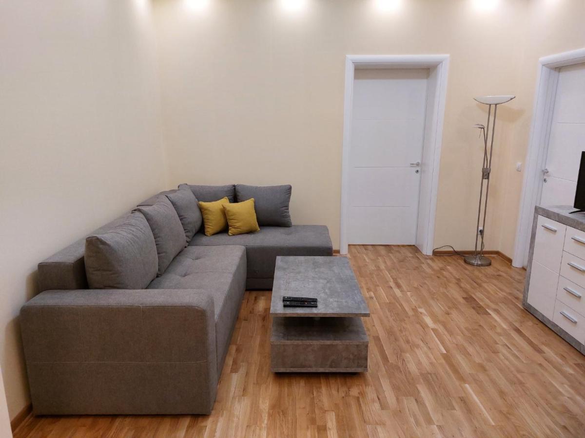 Jez Apartment เบลเกรด ภายนอก รูปภาพ